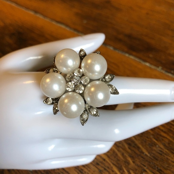 Statement Pearl & Rhinestone Flower Ring - Picture 9 of 13